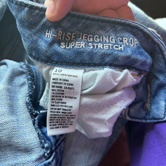 American Eagle Ripped Skinny Jeans - Picture 3 of 6